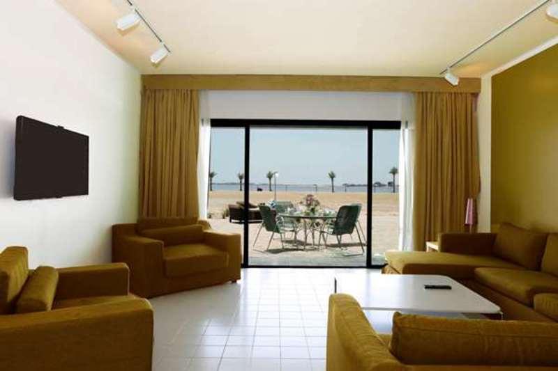 Golden Tulip Dana Bay Resort Dhahraan Buitenkant foto