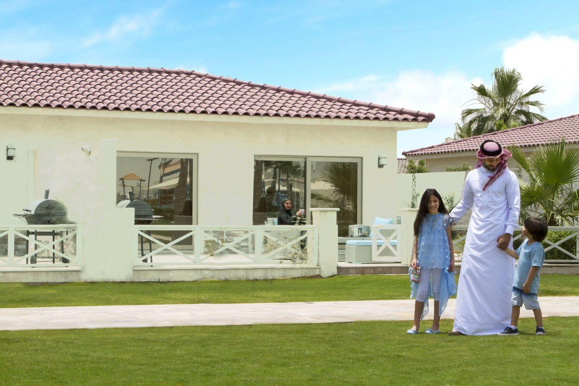 Golden Tulip Dana Bay Resort Dhahraan Buitenkant foto